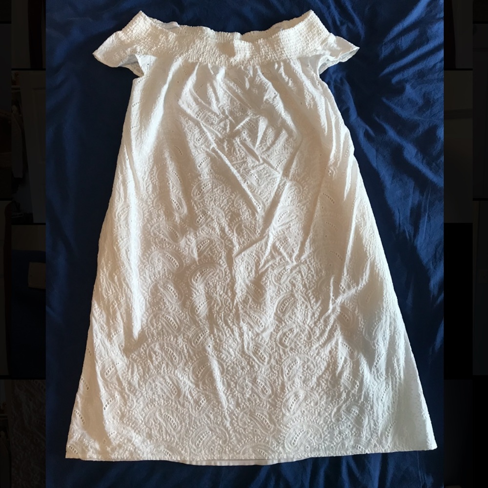 Off-The-Shoulder White Lace Dress